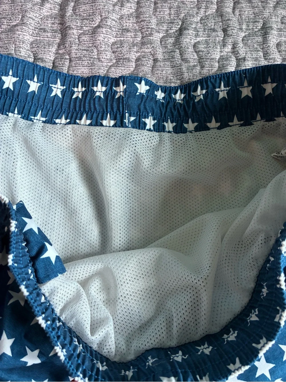 Men's OLD NAVY Blue & White Stars &  Stripes Swim Trunks w/ Red Drawstring Sz L
